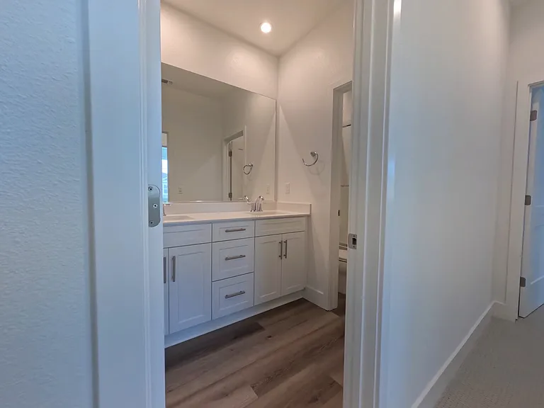 2716 Amora Cir — Photo 22