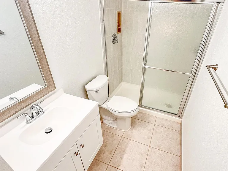 1438 Hawthorne Pl — Photo 13