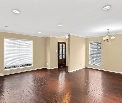 4th image of 1101 Country Place Dr