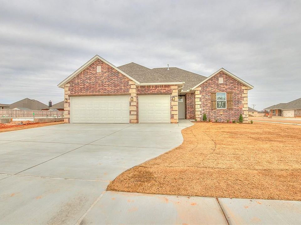 1st image of 1711 W Zachary Way