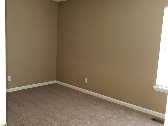 4th image of 2050 Tynewood Dr