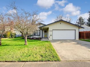 23904 14th Ave S, Seattle, WA 98198