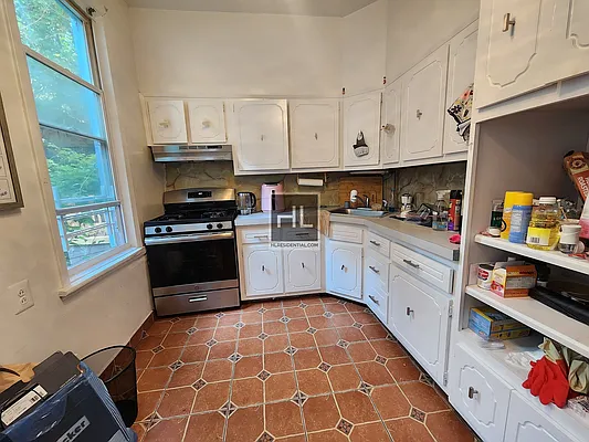 Rented by Highline Residential | media 3