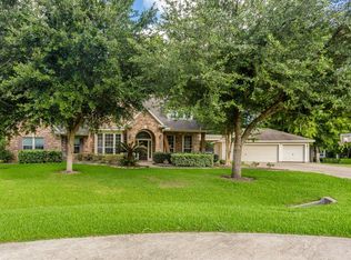 32426 Oxbow Ct, Weston Lakes, TX 77441