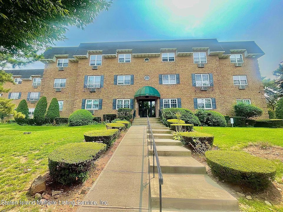 1st image of 392 Maryland Ave APT 1C