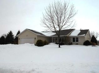 5902 Cart Path Rd, Sheboygan, WI 53081