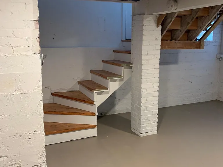 601 S Washington St — Photo 16