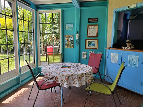 Screened lanai and dining room
