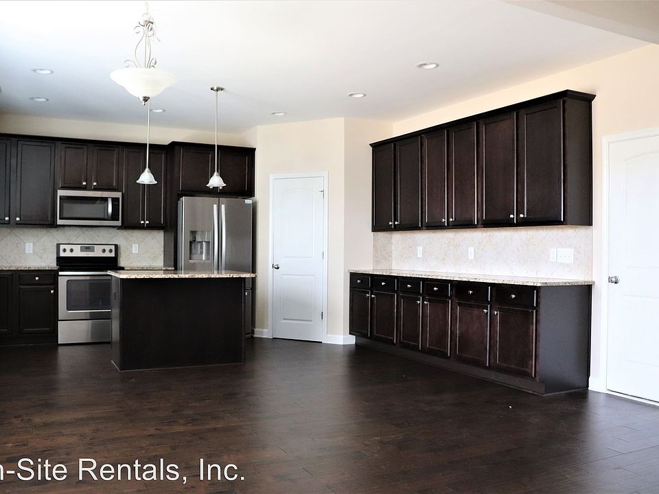 1st image of 321 Walton Heath Dr