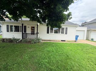 212 N Ottawa Ave, Dixon, IL 61021