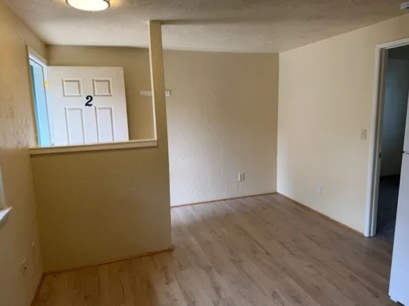 Washington Apartments, 855 SW Washington Ave APT 2, Corvallis, OR 97333