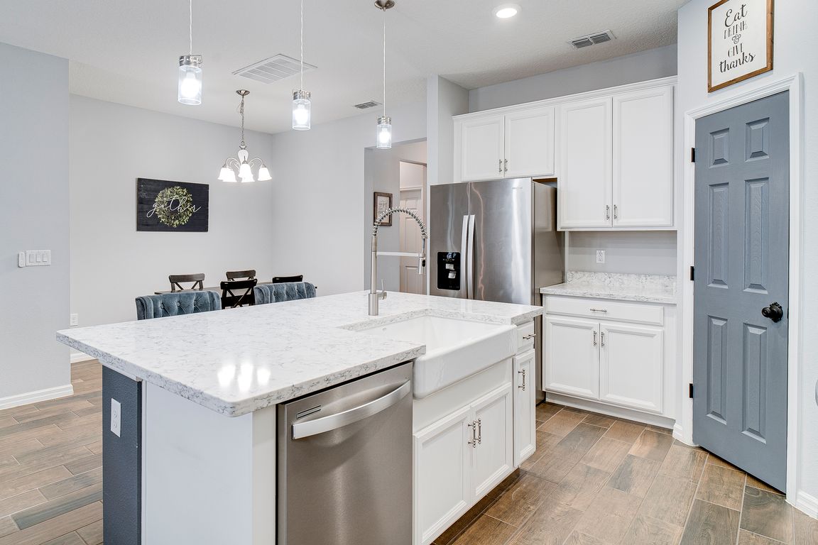 next background image