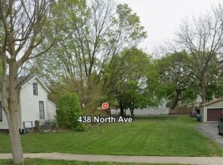 438 North Ave, Aurora, IL 60505