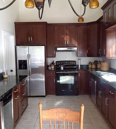 3rd image of 1549 E Park Ave