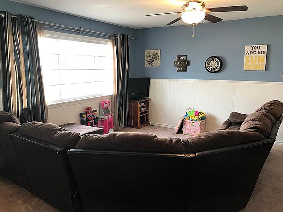 4th image of 119 Linda Ln