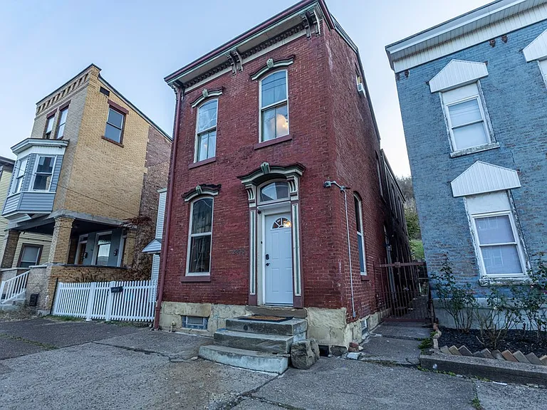2232 Eoff St — Photo 2