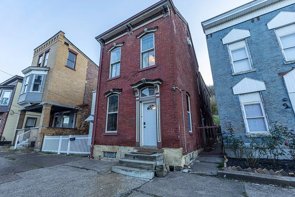 Building Photo - 2232 Eoff St
