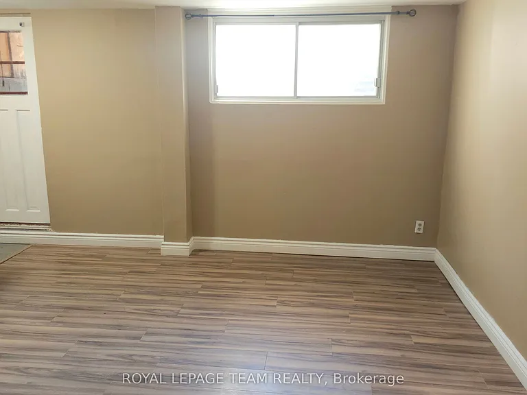 395 Peach Tree Ln #1 — Photo 6