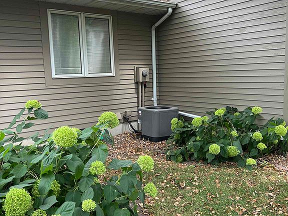 3rd image of 1006 2nd Ave N #3
