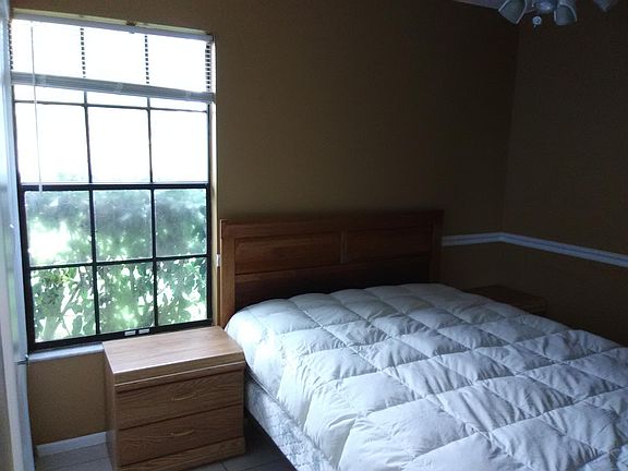 4th image of 3007 Curry Woods Dr