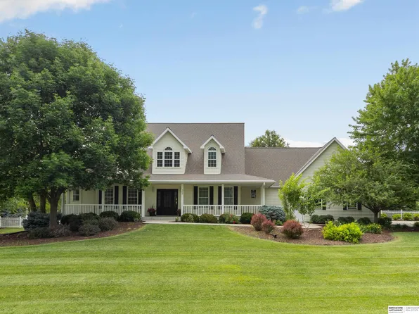 25 Fairway Dr, Wahoo, NE 68066