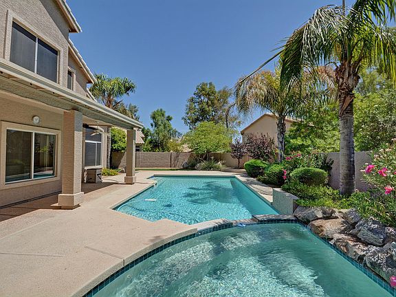 5th image of 165 W Los Arboles Dr