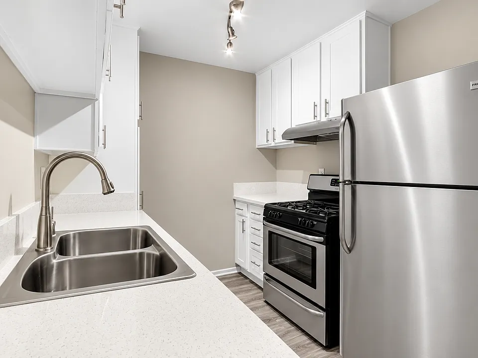 Tremont Apartments | 514 S Catalina St