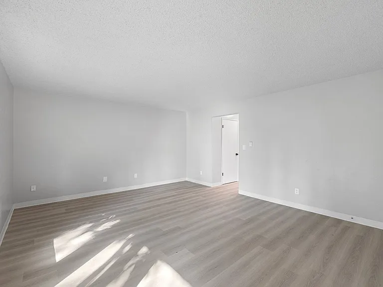 4401 76th Ave W — Photo 26