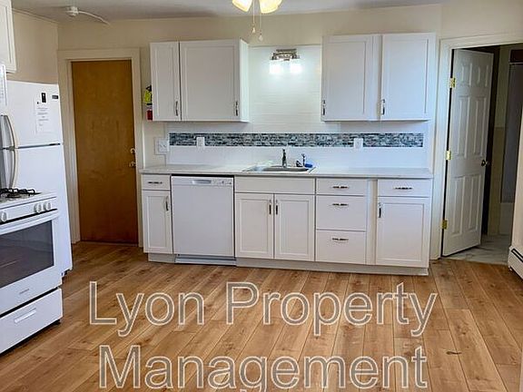 2nd image of 94 Anthony Ave #2R