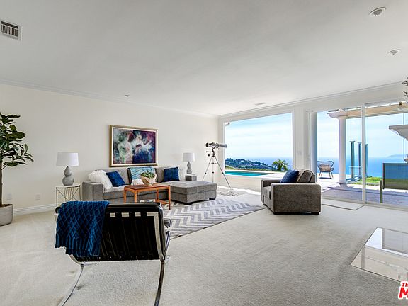 4th image of 61 Oceanaire Dr