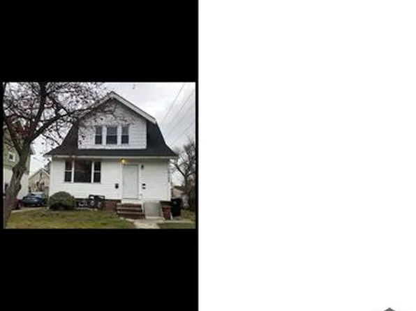10102 Loretta Ave, Cleveland, OH 44111