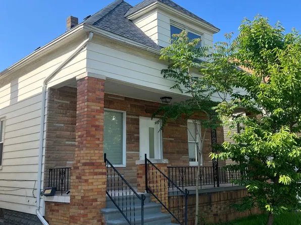 2374 Holmes St, Hamtramck, MI 48212