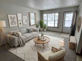 150 Park Pl, Salem, SD 57058