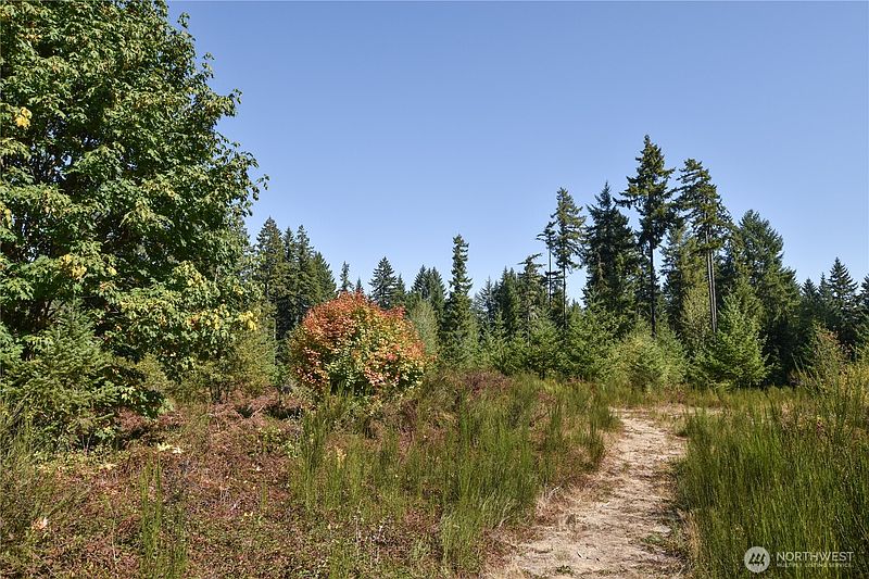 2nd image of 20 Acres SW Hunter Road