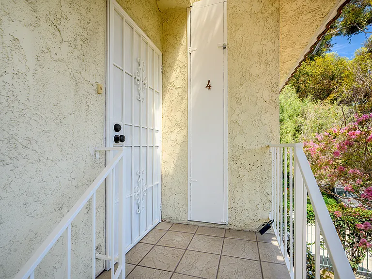 4248 Troost Ave #4 — Photo 3