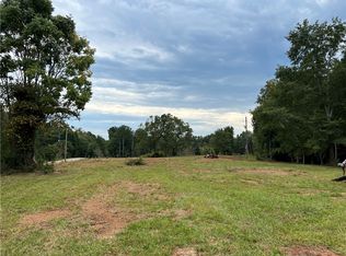 618 Old Shirley Rd, Central, SC 29630