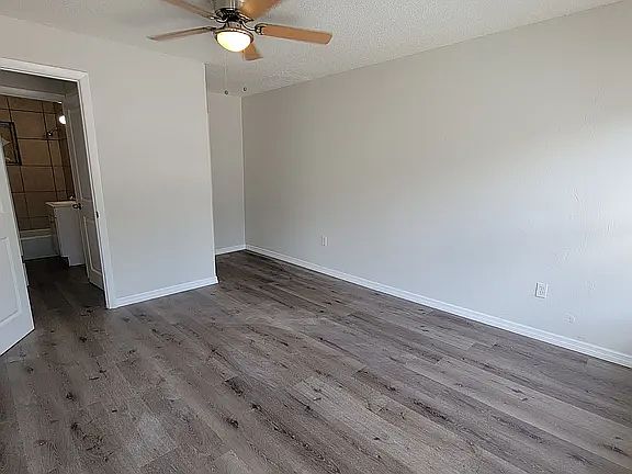 2nd image of 2108 8th St #2108
