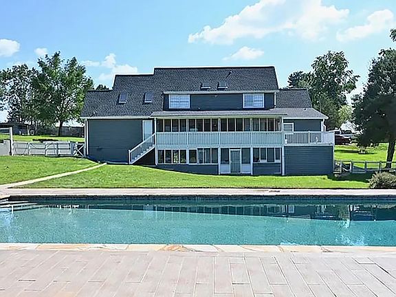 4th image of 4274 Pillsbury Rd