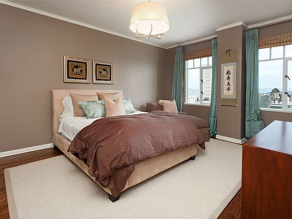 2nd image of 1101 Green St #502