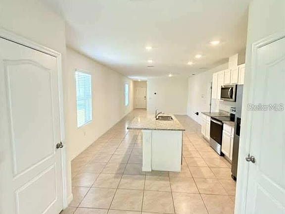3rd image of 6877 Botanic Blvd