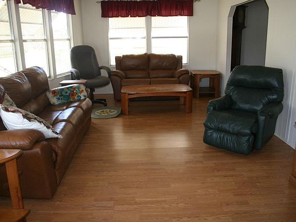 3rd image of 8536 SE Seabird Ave