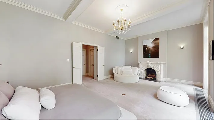 Rented by Douglas Elliman | media 3