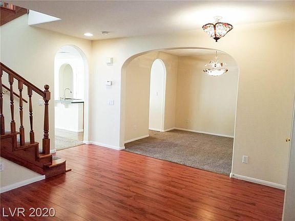 3rd image of 613 Sonoran Heights Ave