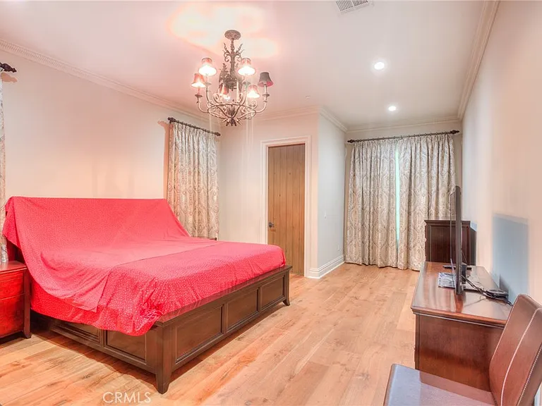 605 Walnut Ave — Photo 29