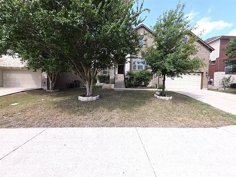 1015 Walsh Hill Trl — Photo 1