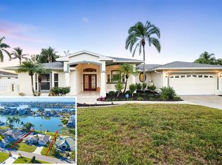 402 Harbor View Ln, Largo, FL 33770