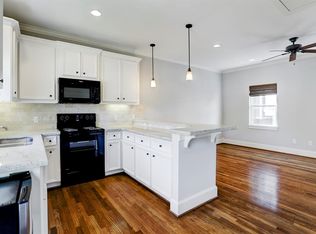 1017 E 26th St, Houston, TX 77009