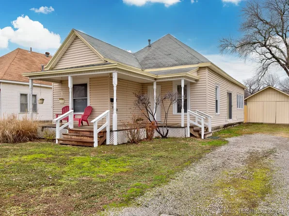 1216 N Creek St, Dewey, OK 74029