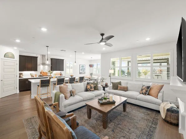 640 Estaban St, El Dorado Hills, CA 95762
