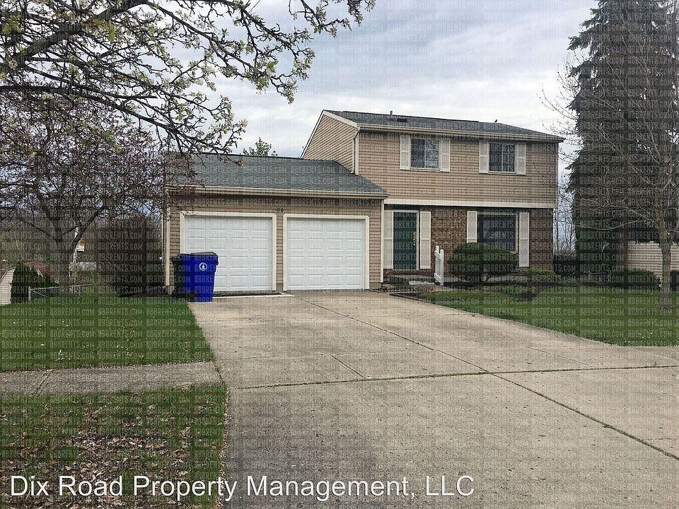 1st image of 64 Kensington Dr